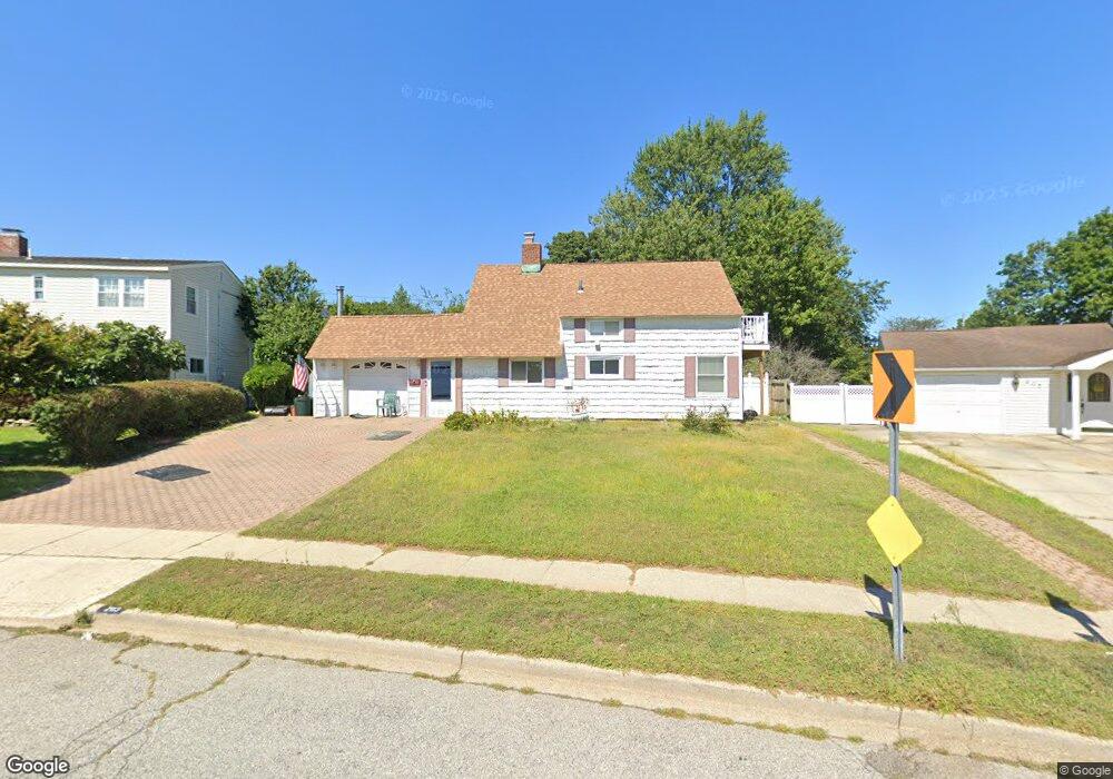 203 Springtime Ln N, Levittown, NY 11756 - photo 1