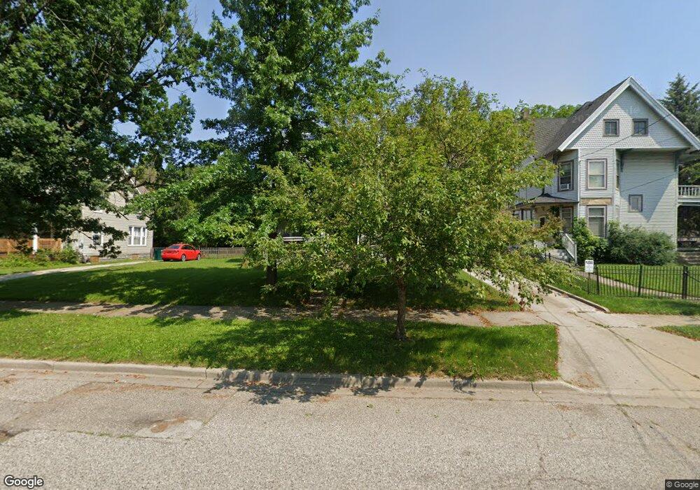 1108 W Ottawa St, Lansing, MI 48915 - photo 1
