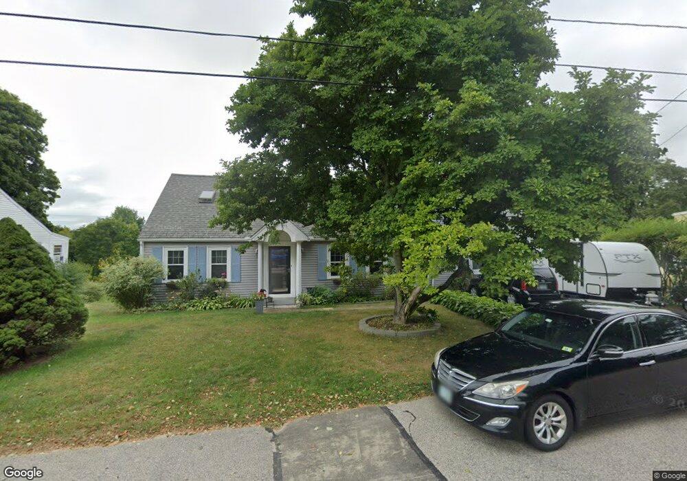 55 Meadow Rd, Portsmouth, NH 03801 - photo 1