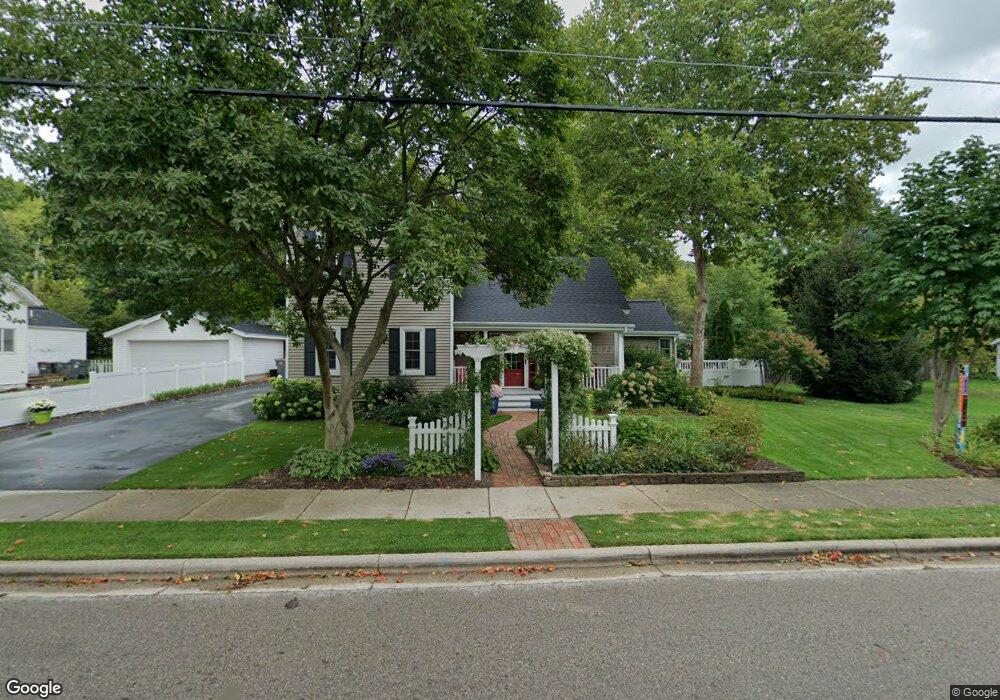 421 N Jefferson St, Lowell, MI 49331 - photo 1