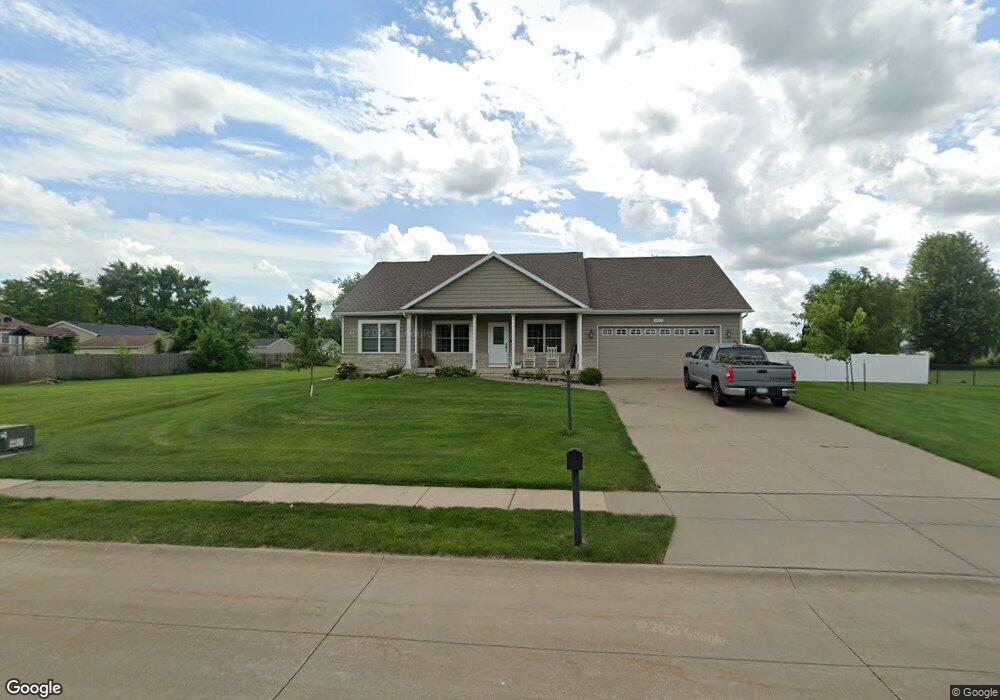 3913 W 14th Street Ct, Davenport, IA 52804 - photo 1