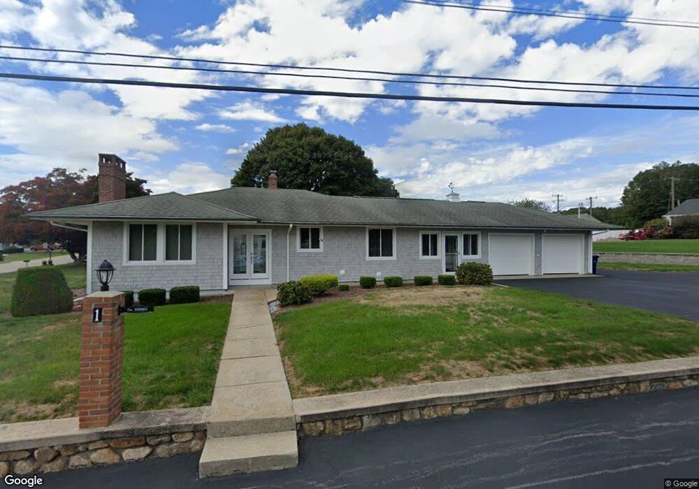 1 Woodlawn Ave, Pawcatuck, CT 06379 - photo 1