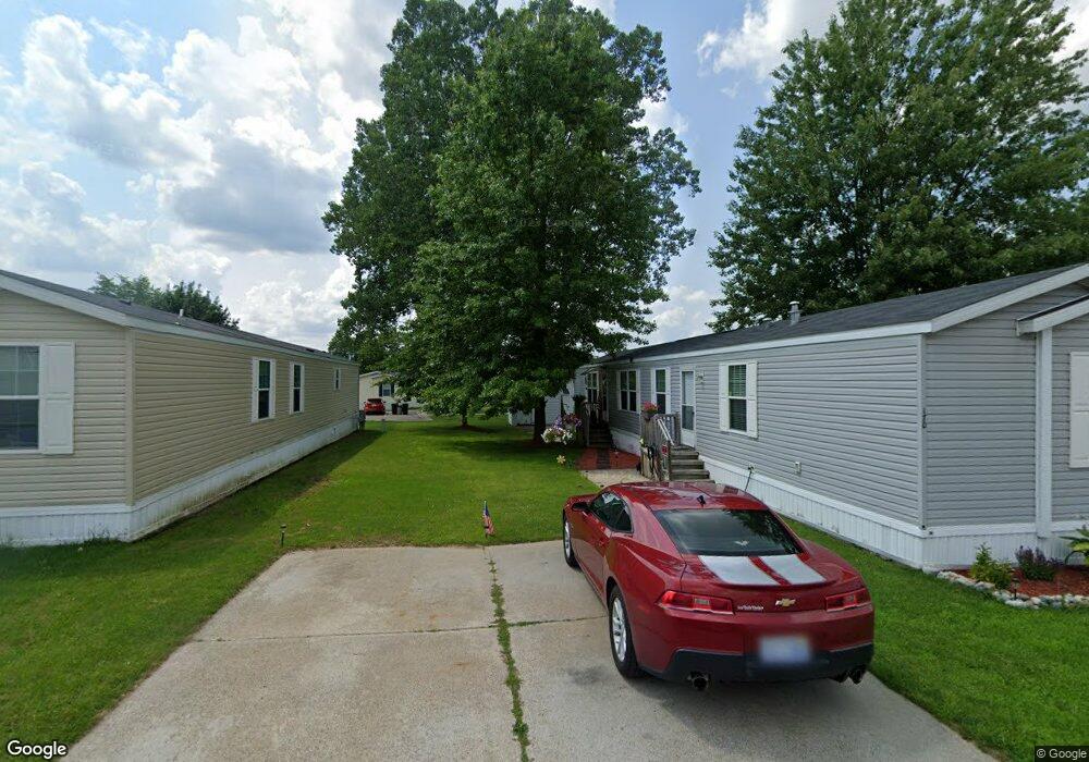 317 Kennedy Ct, Davison, MI 48423 - photo 1