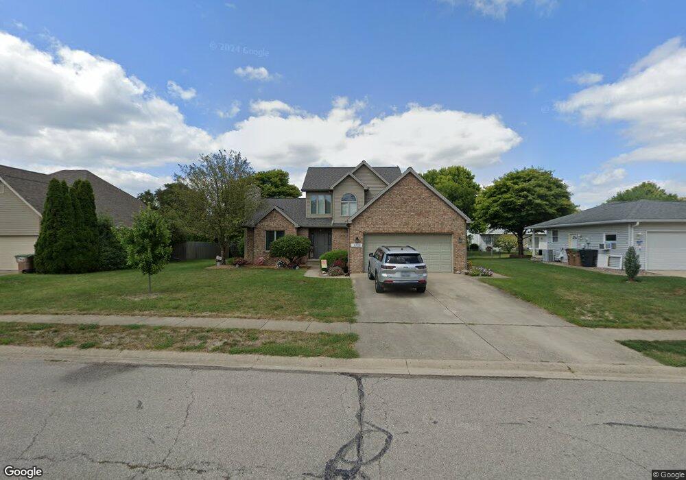 2302 Reston Ln, Columbus, IN 47203 - photo 1