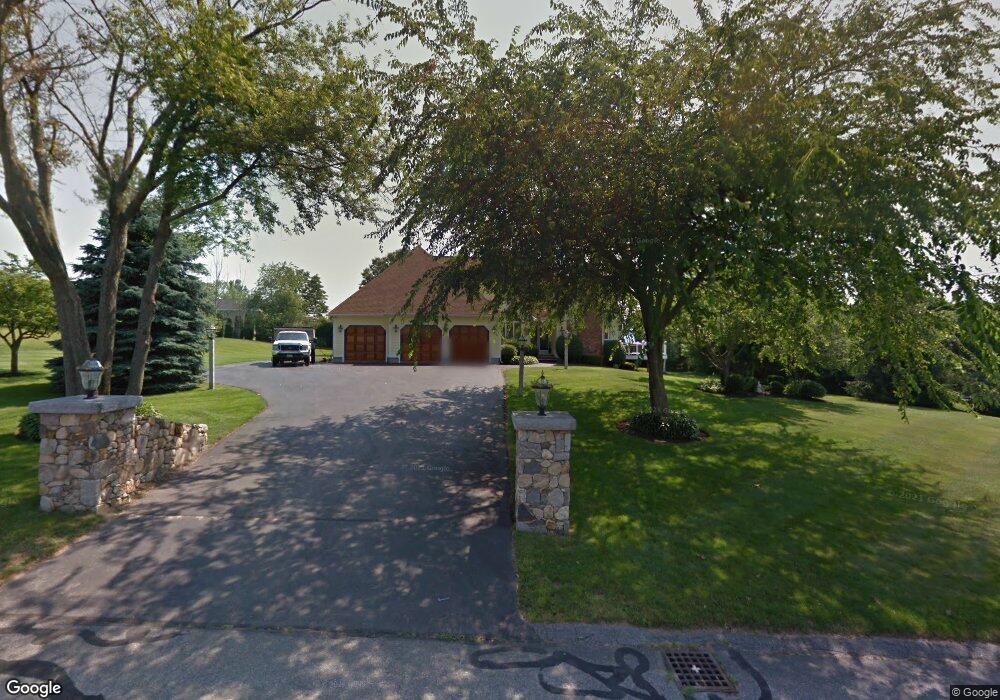 127 Betty Ann Ln, Dracut, MA 01826 - photo 1