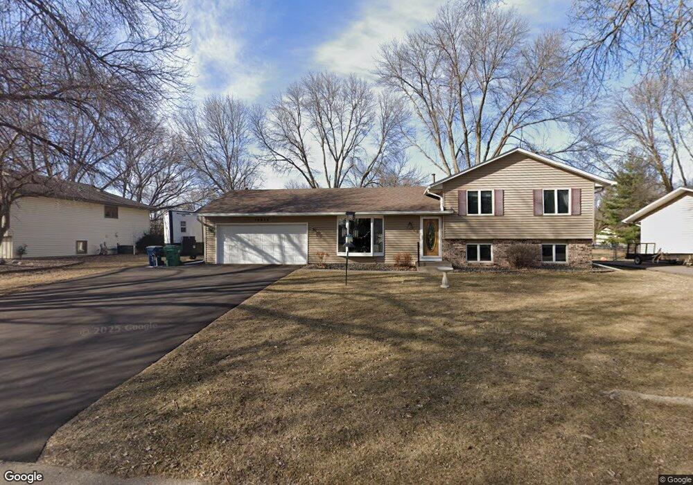 10834 101st Place N, Maple Grove, MN 55369 - photo 1