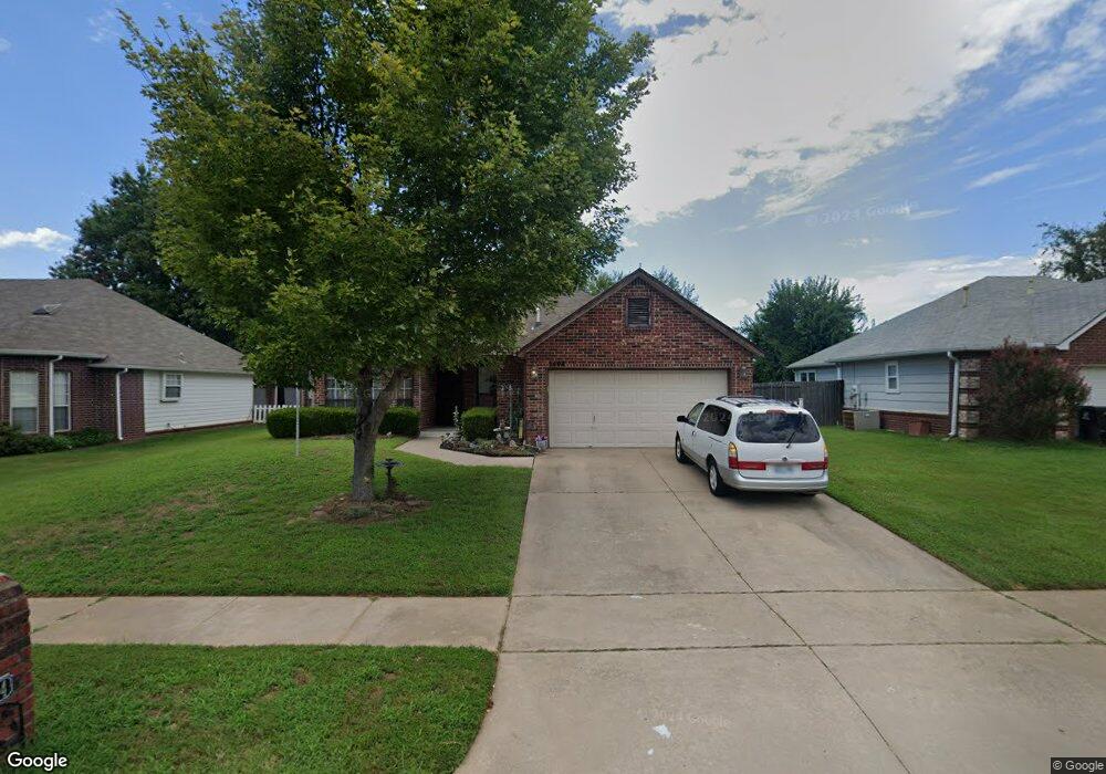 5404 S Maple Place, Broken Arrow, OK 74011 - photo 1