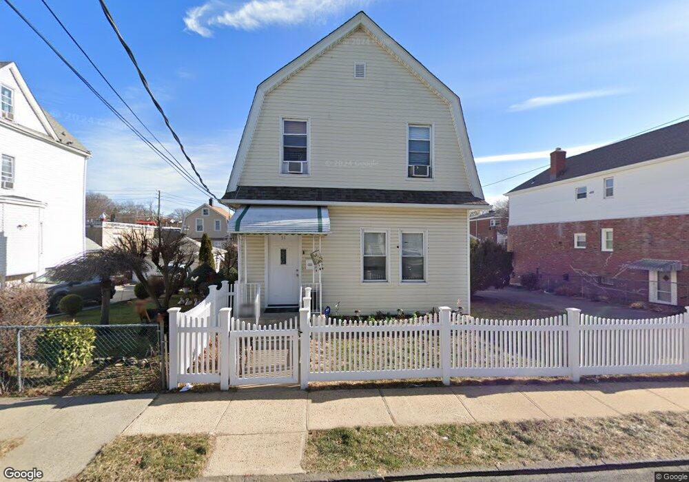 51 Hildreth Place unit 2, Yonkers, NY 10704 - photo 1