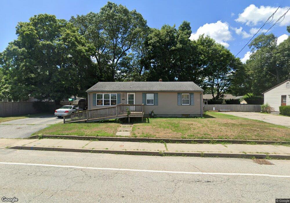 400 Strawberry Field Rd, Warwick, RI 02886 - photo 1
