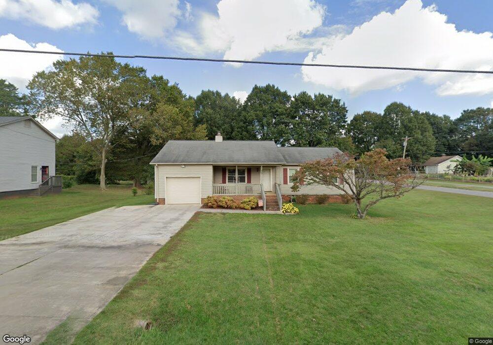 389 Jane Sowers Rd, Statesville, NC 28625 - photo 1