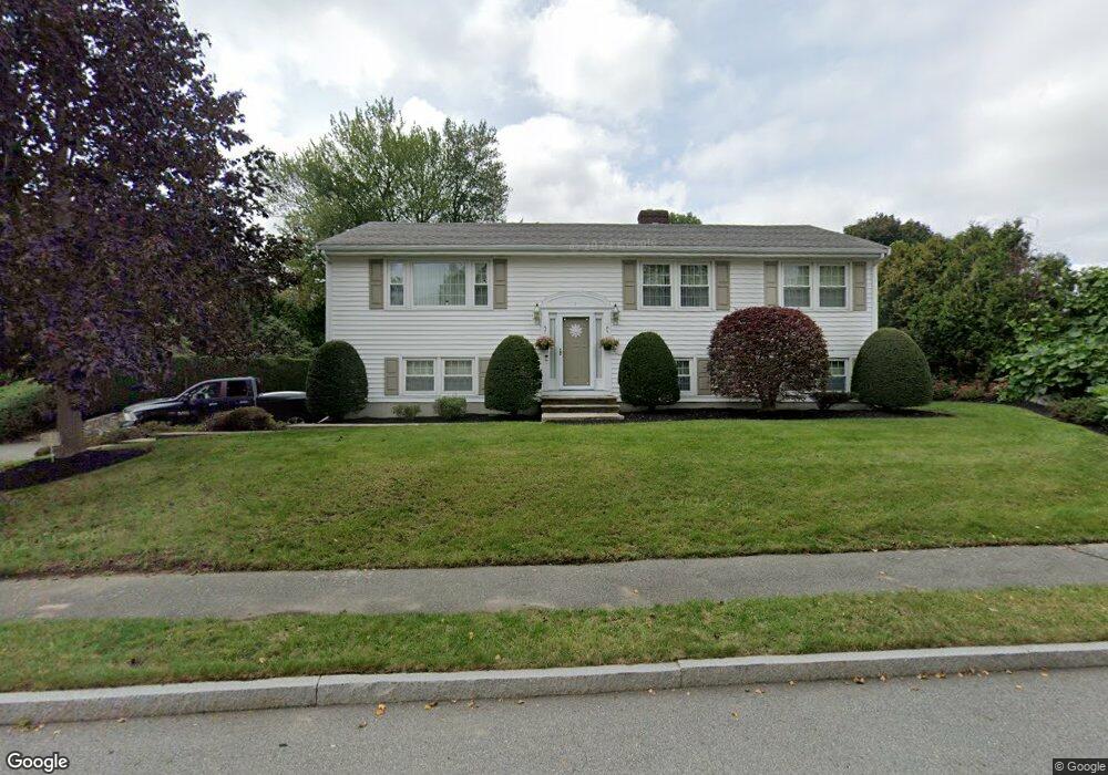 3 Dapper Darby Dr, Stoneham, MA 02180 - photo 1