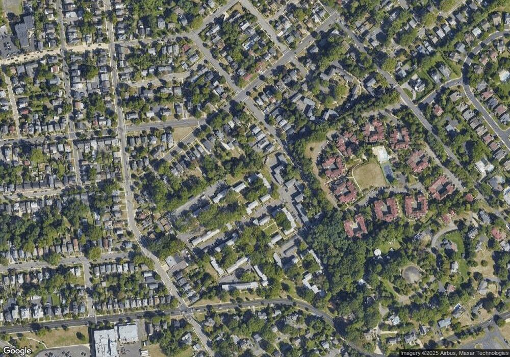 32 Manor Dr, Red Bank, NJ 07701 - photo 1