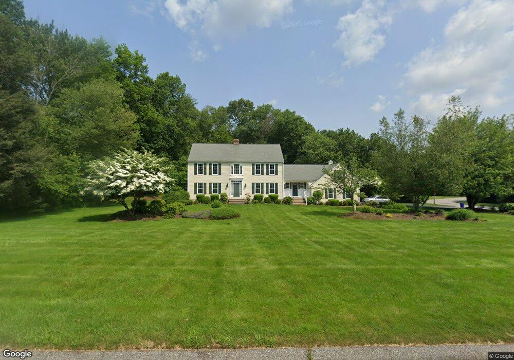 615 Aspen Ln, Orange, CT 06477 - photo 1