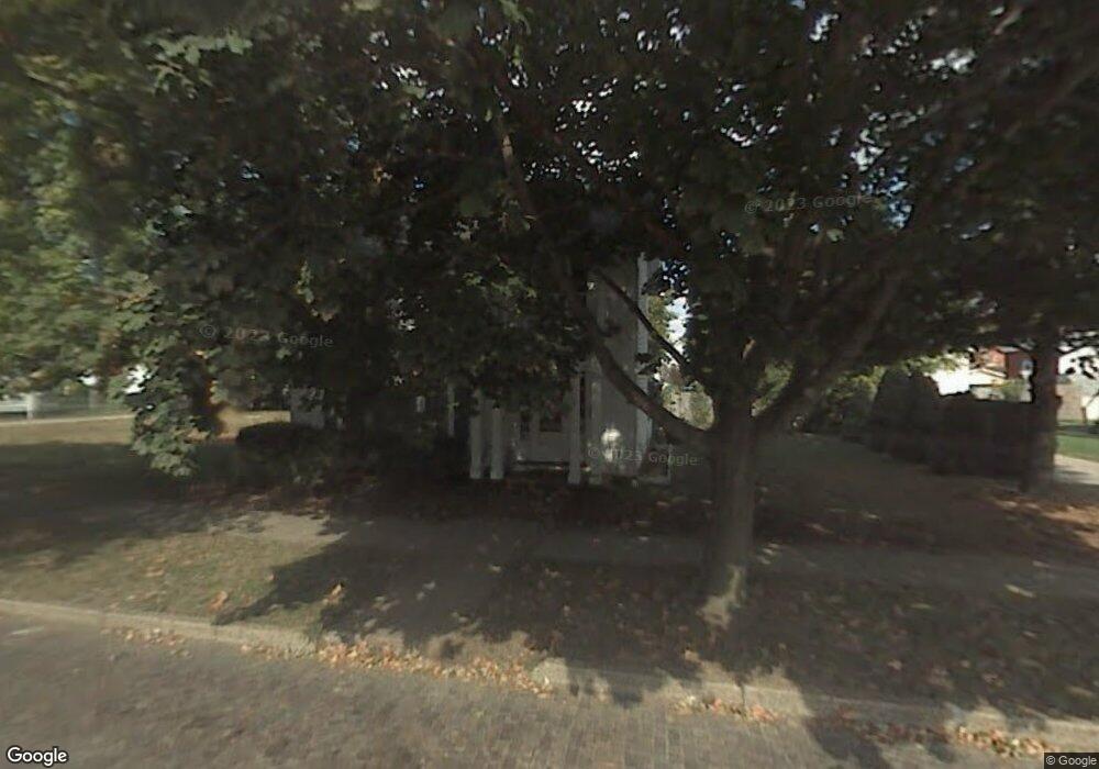 336 E Franklin St, Circleville, OH 43113 - photo 1