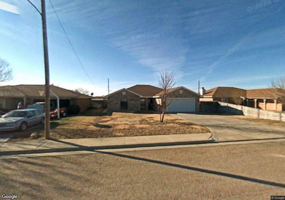 701 Floyd Ave, Dumas, TX 79029 - photo 1