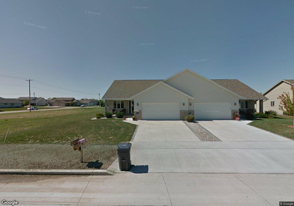 1302 Lavender Ln, Appleton, WI 54915 - photo 1