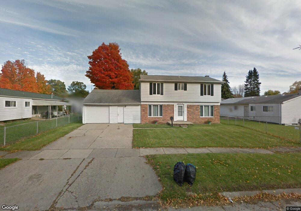 3725 Dolphaine Ln, Flint, MI 48506 - photo 1