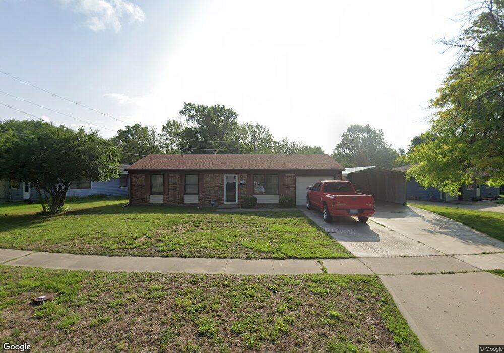 3308 SW Kiowa St, Topeka, KS 66614 - photo 1
