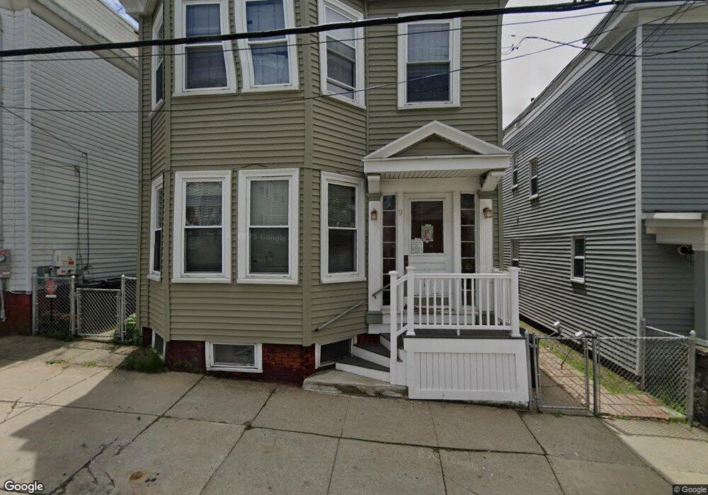 9 Cottage St, Chelsea, MA 02150 - photo 1