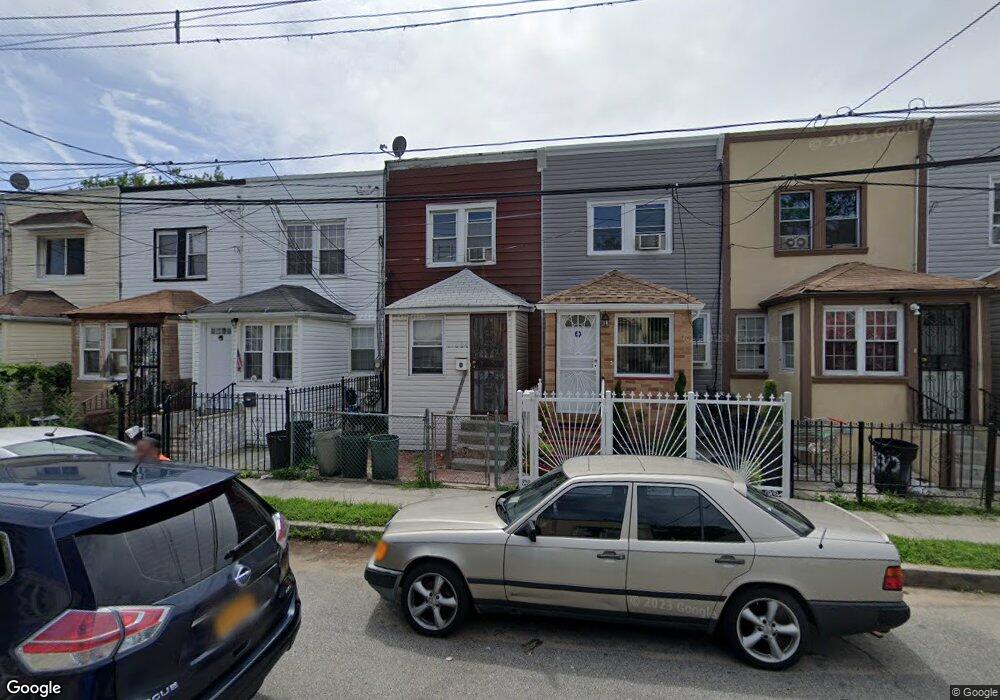 11832 154th St, Jamaica, NY 11434 - photo 1