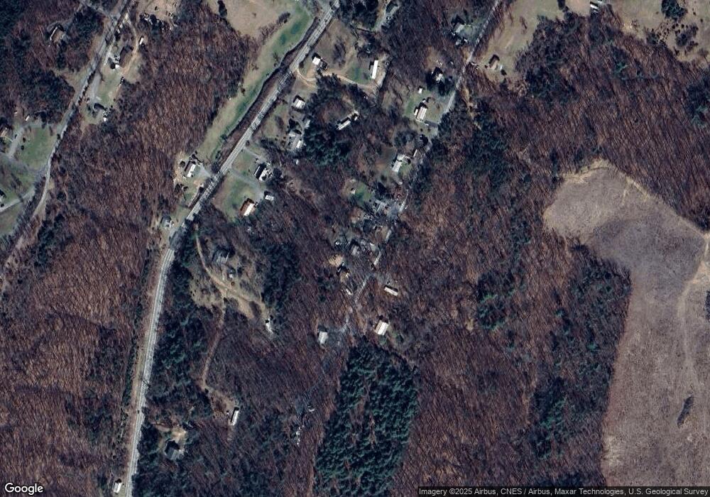 310 Breedens Addition Ln, Berkeley Springs, WV 25411 - photo 1