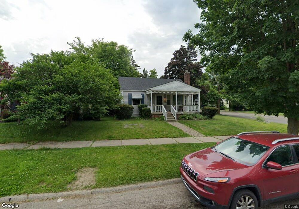 813 Mann Ave, Flint, MI 48503 - photo 1