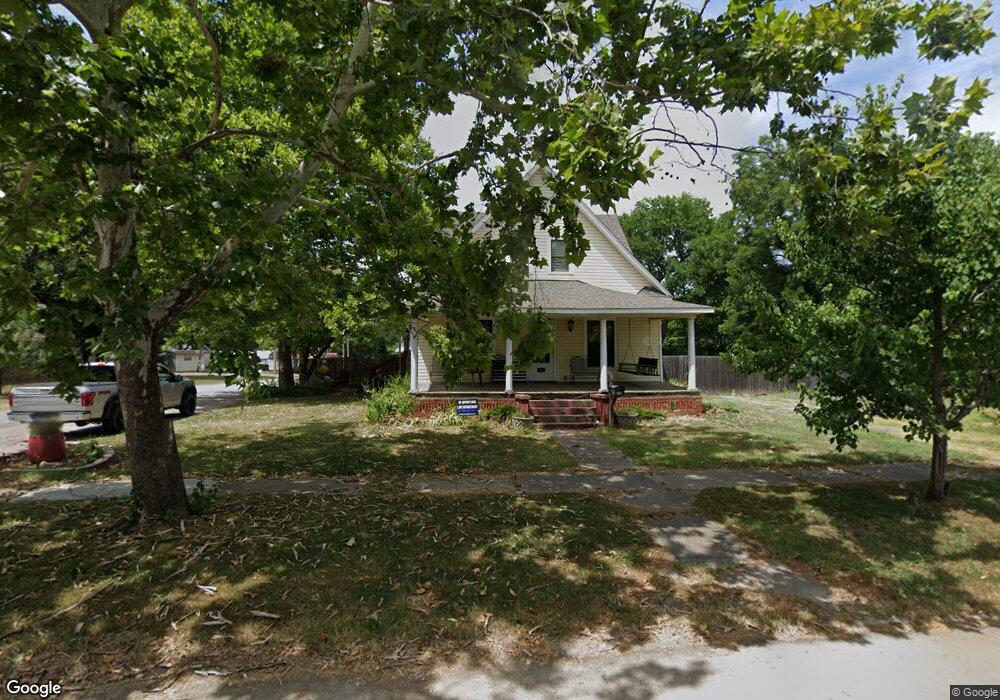 401 E 2nd St, Skiatook, OK 74070 - photo 1