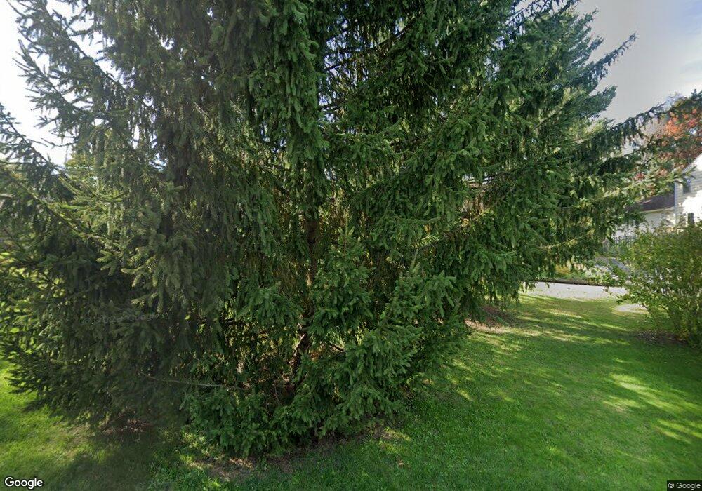 1327 Hawthorn Rd, Schenectady, NY 12309 - photo 1