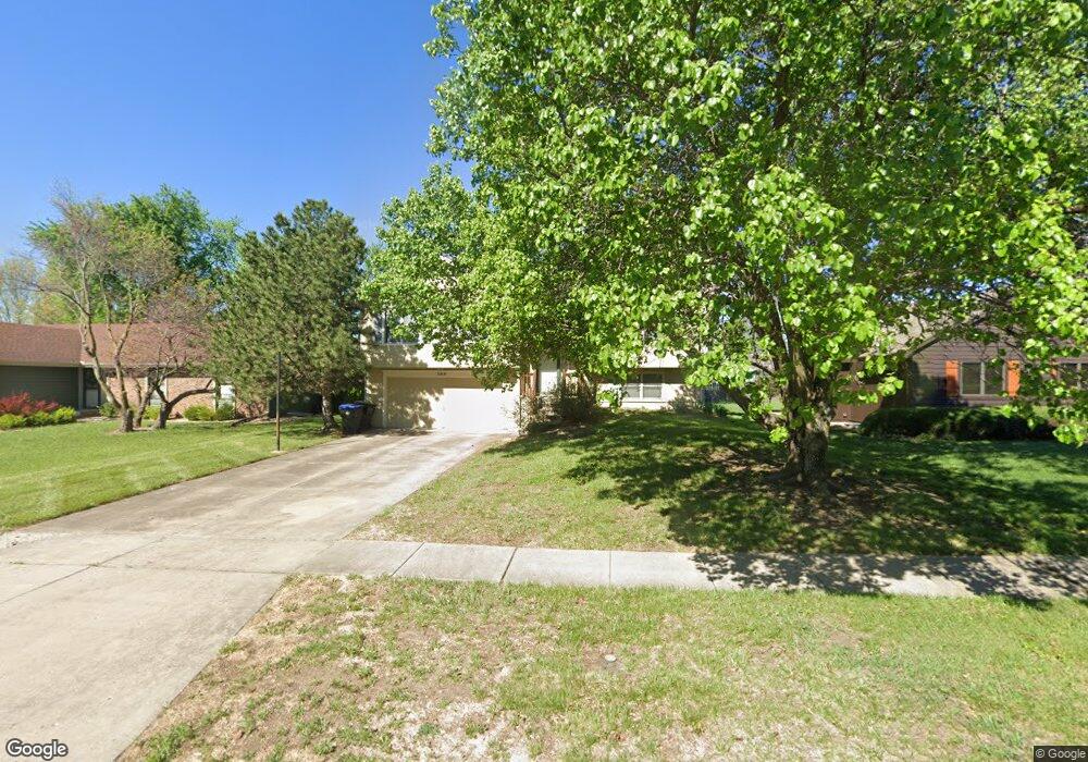 2819 SW Ancaster Rd, Topeka, KS 66614 - photo 1