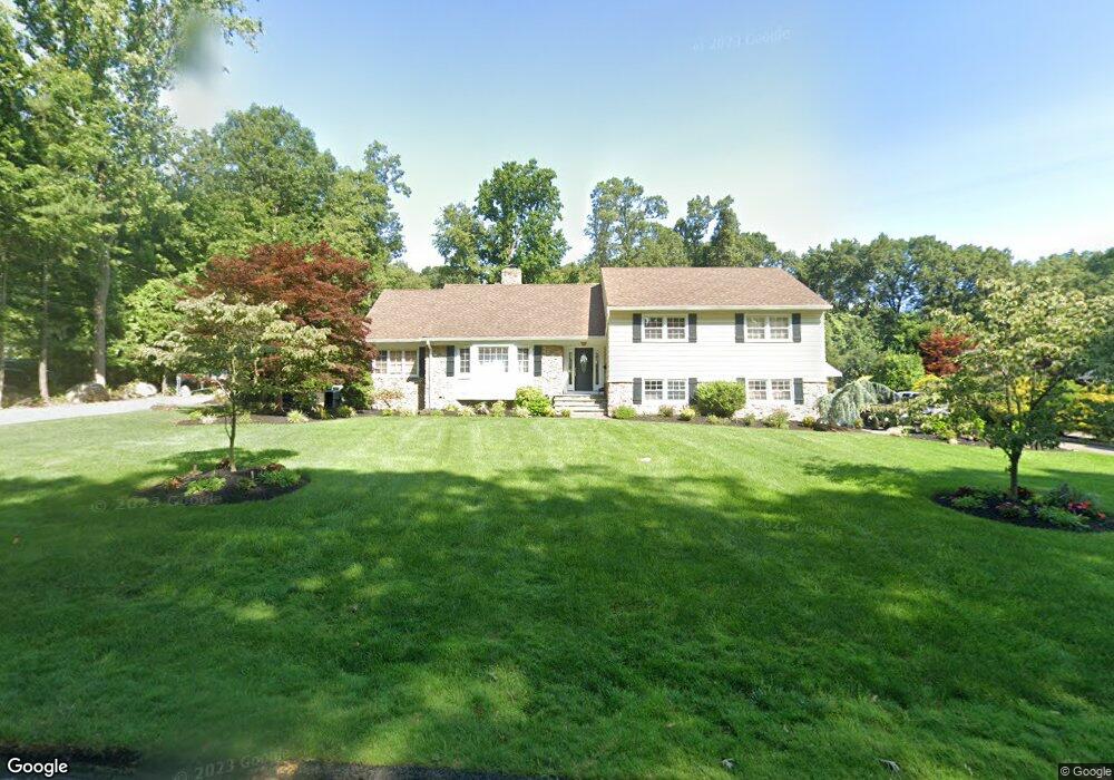 533 Carlton Rd, Wyckoff, NJ 07481 - photo 1