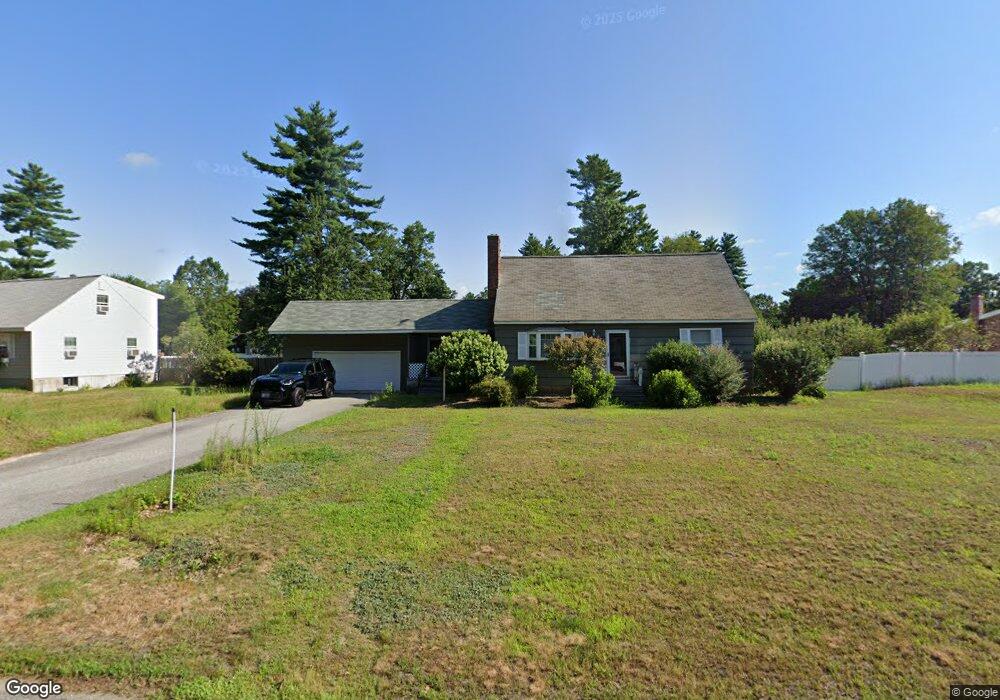 10 Pine Tree Ln, MerriMacK, NH 03054 - photo 1