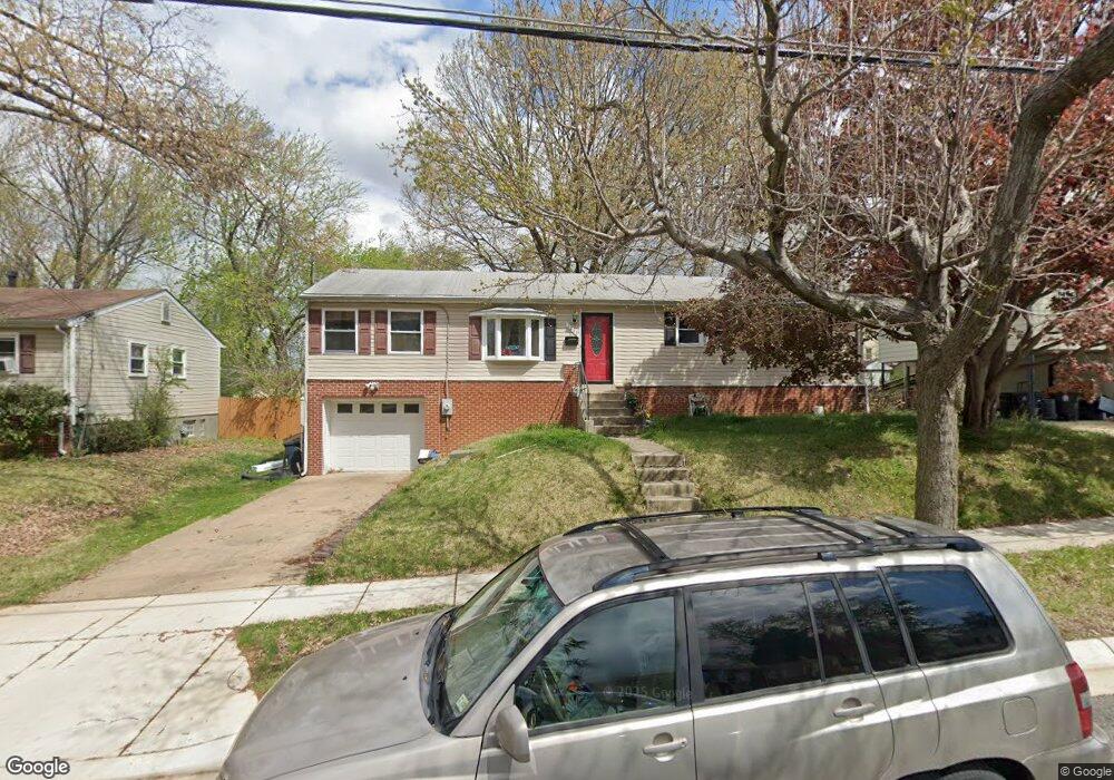 1202 Stratwood Ave, Oxon Hill, MD 20745 - photo 1