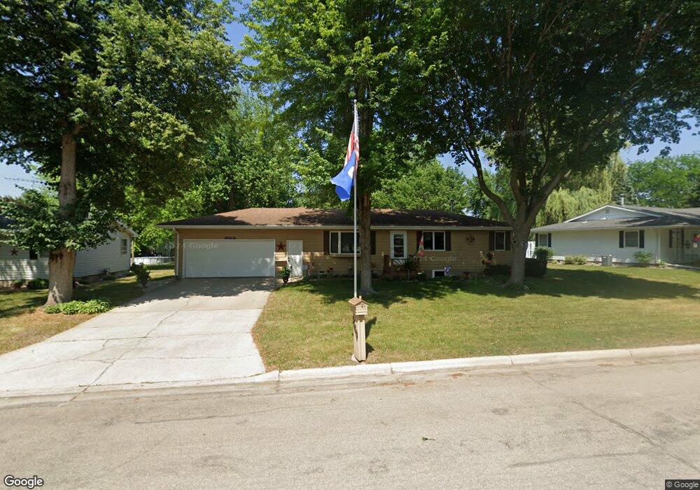 1610 Gateway Dr, Albert Lea, MN 56007 - photo 1