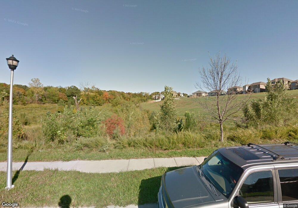 4943 Haskins St, Shawnee, KS 66216 - photo 1