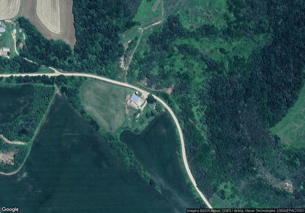 18387 Perkins Valley Dr, Houston, MN 55943 - photo 1