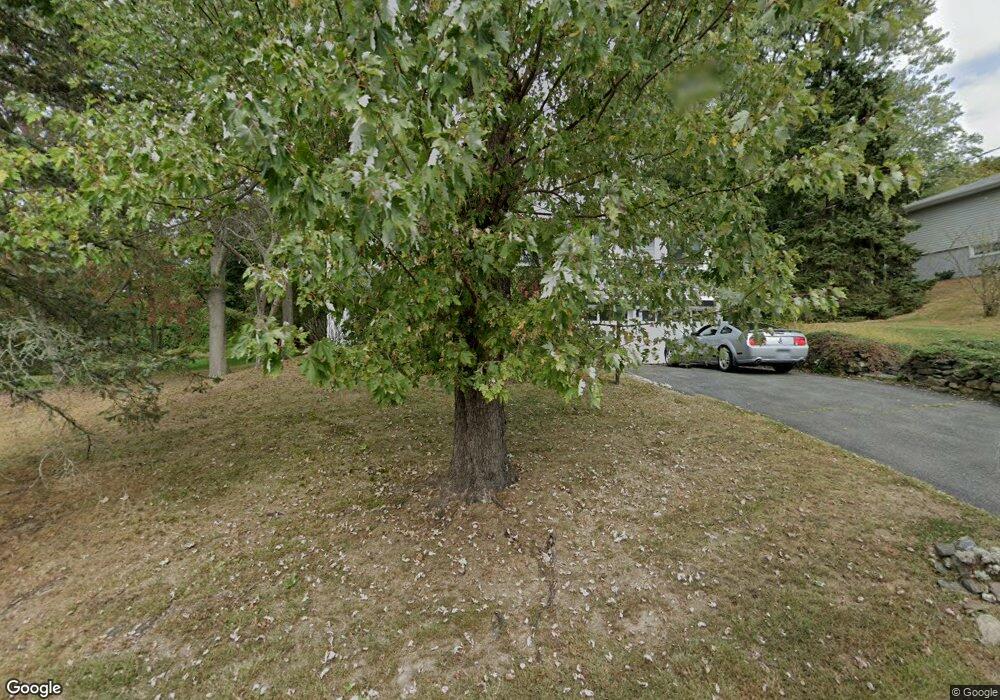 7 Bracken Rd, Ossining, NY 10562 - photo 1