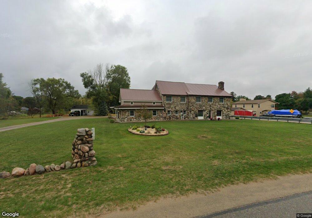 1260 Estey Rd, Beaverton, MI 48612 - photo 1