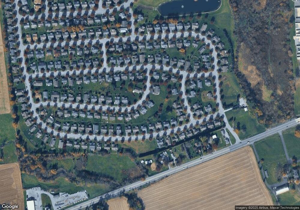 28 Greenbriar Dr, Myerstown, PA 17067 - photo 1