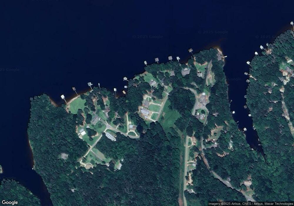 964 Lakeland Dr, Toccoa, GA 30577 - photo 1