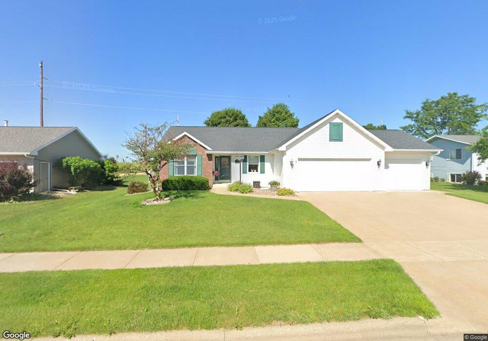 900 Remington Dr, Holmen, WI 54636 - photo 1