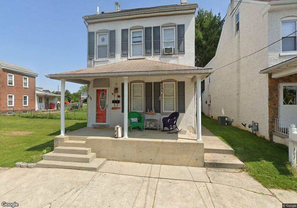 311 W Race St, Pottstown, PA 19464 - photo 1