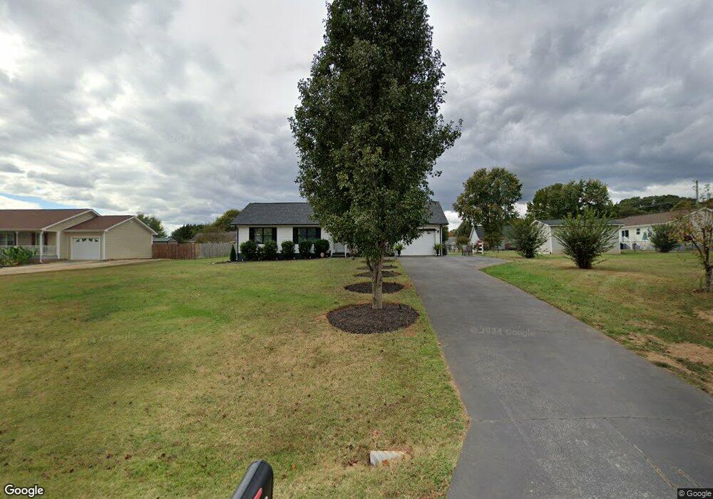 114 Hampton Glen Dr, Statesville, NC 28625 - photo 1