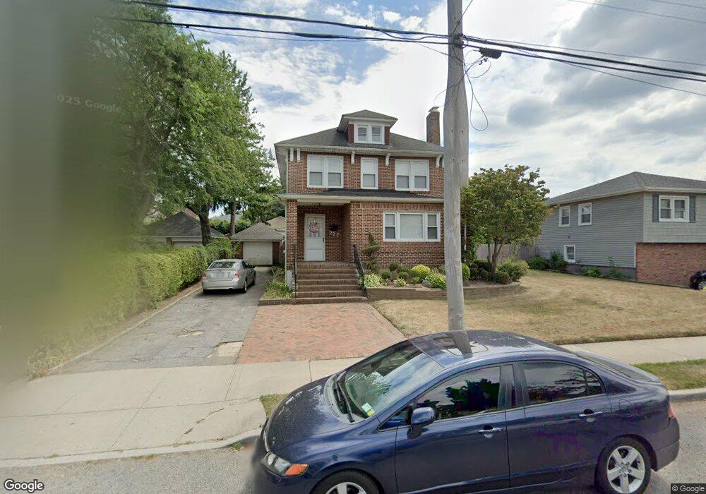 277 Pearl St, Lawrence, NY 11559 - photo 1