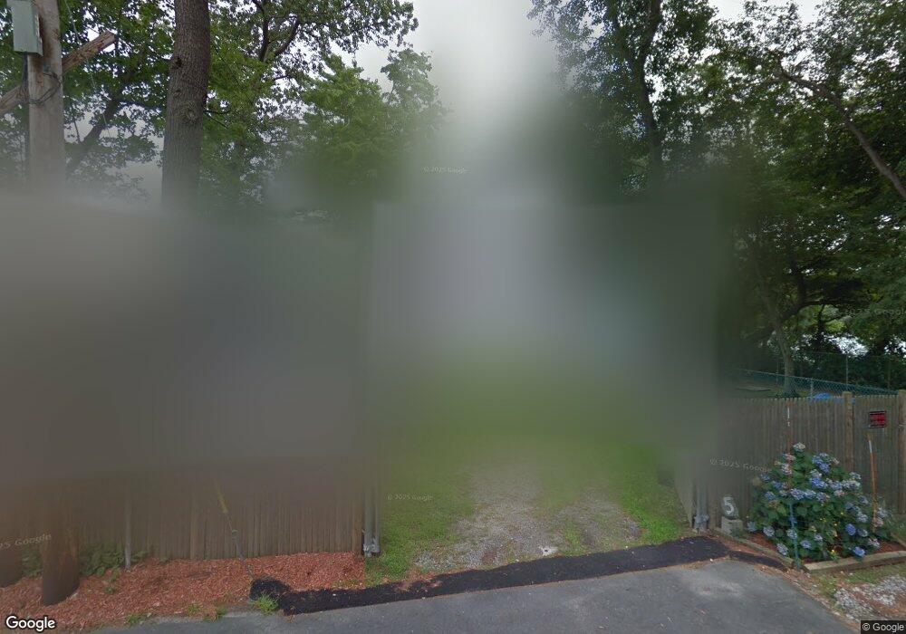 5 Lake View Rd, East Weymouth, MA 02189 - photo 1