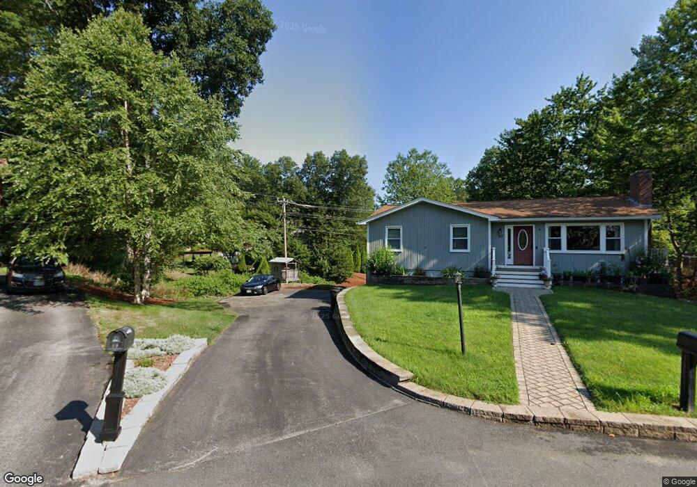 27 Sims St, Nashua, NH 03063 - photo 1