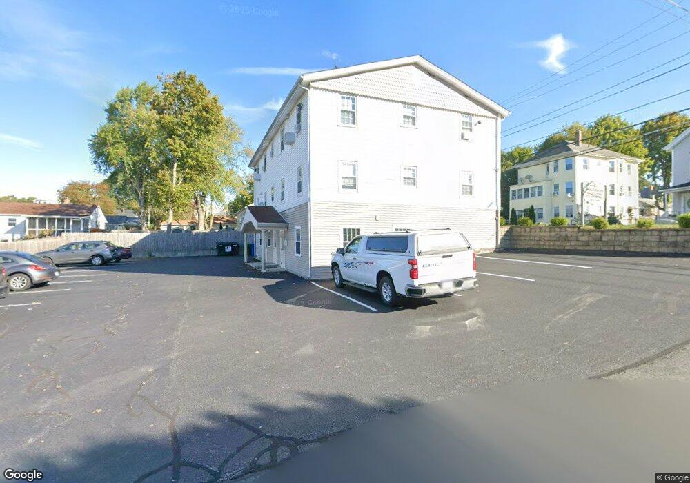 490 High St unit 2A, Cumberland, RI 02864 - photo 1
