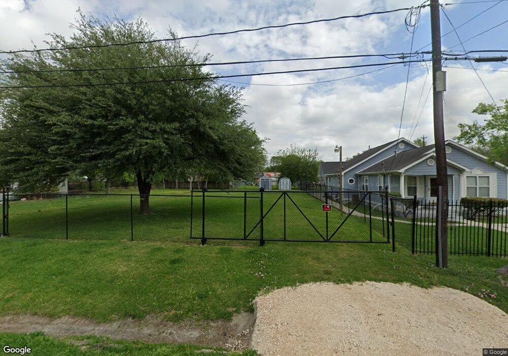 3123 Memel St, Houston, TX 77026 - photo 1