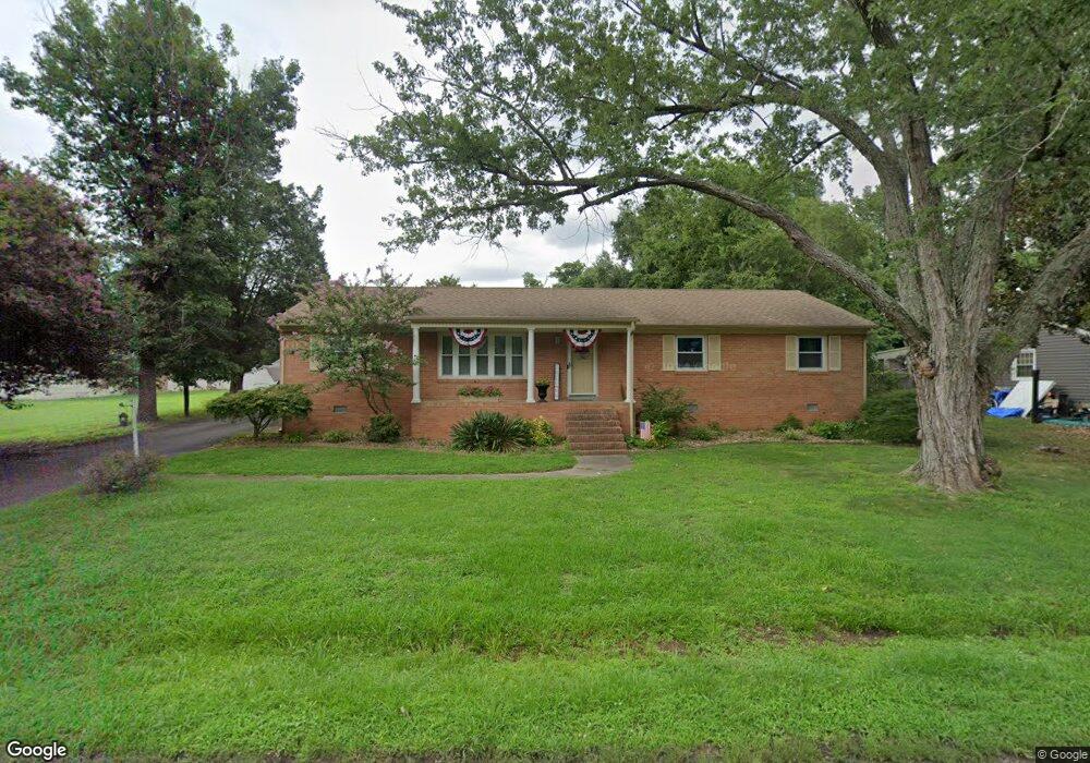 1517 Peachtree Dr, Hopewell, VA 23860 - photo 1