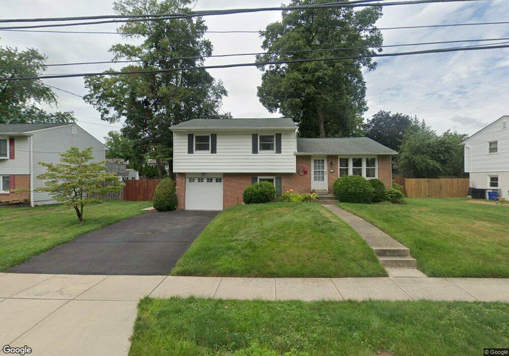 166 Floral Dr, Morrisville, PA 19067 - photo 1