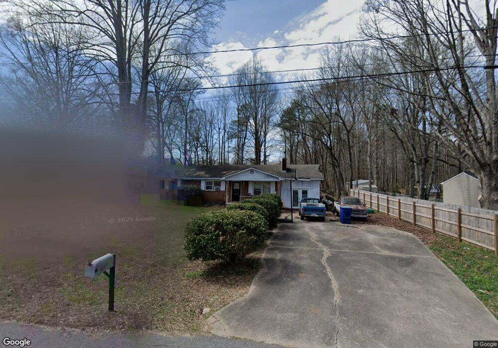 208 Harriet Ln, Statesville, NC 28625 - photo 1